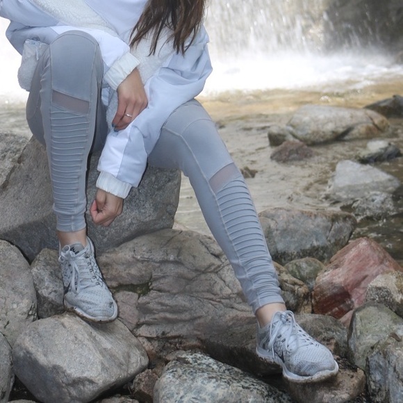 Alo yoga motto leggings - Picture 2 of 8